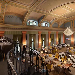 Hotel Mystery, Budapeszt